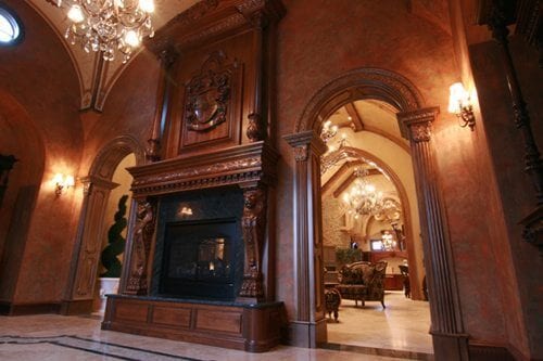 ALPINE FOYER